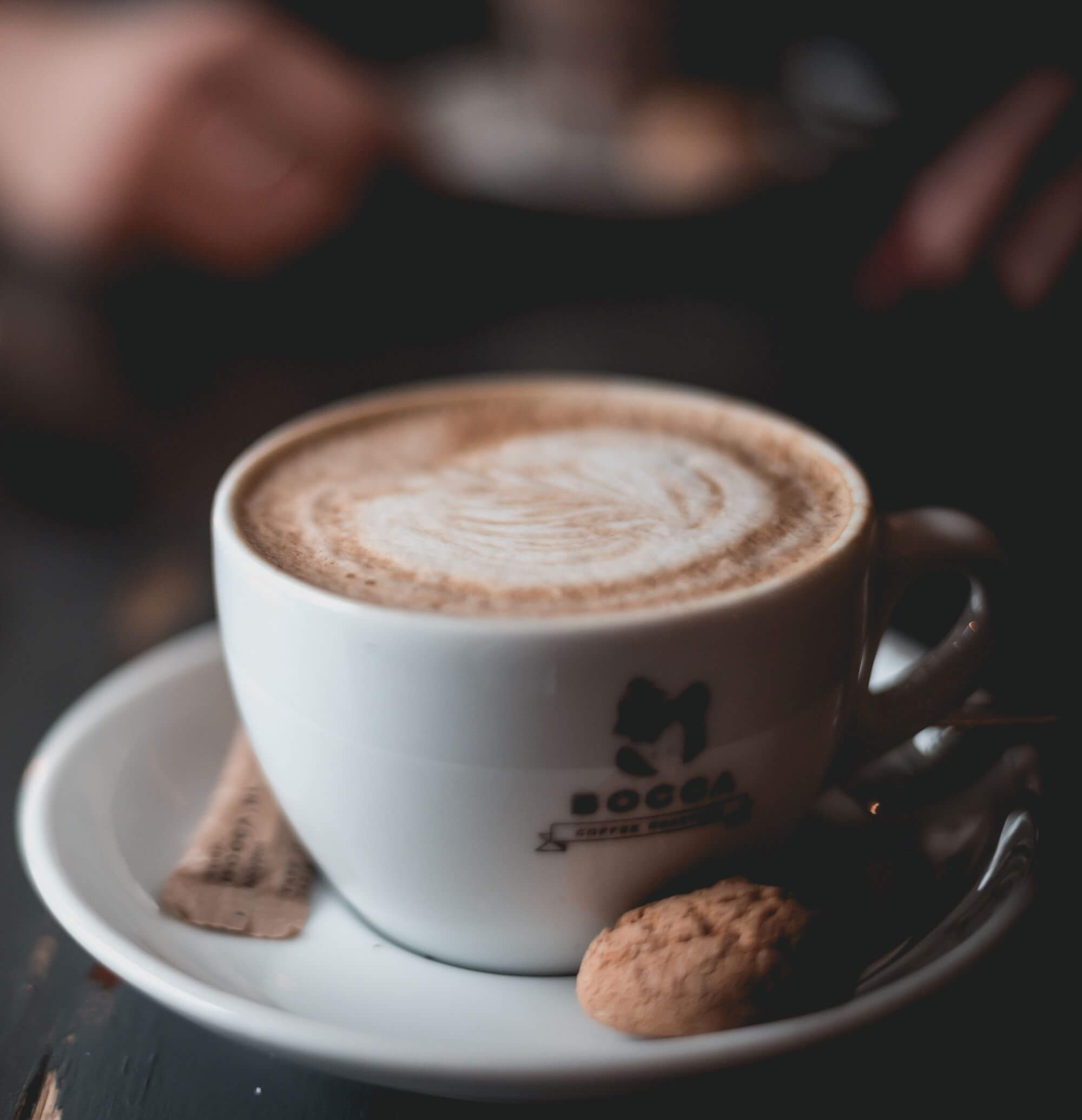 Gebäck von Antica Pasticceria Ambrosiana mit Kaffee