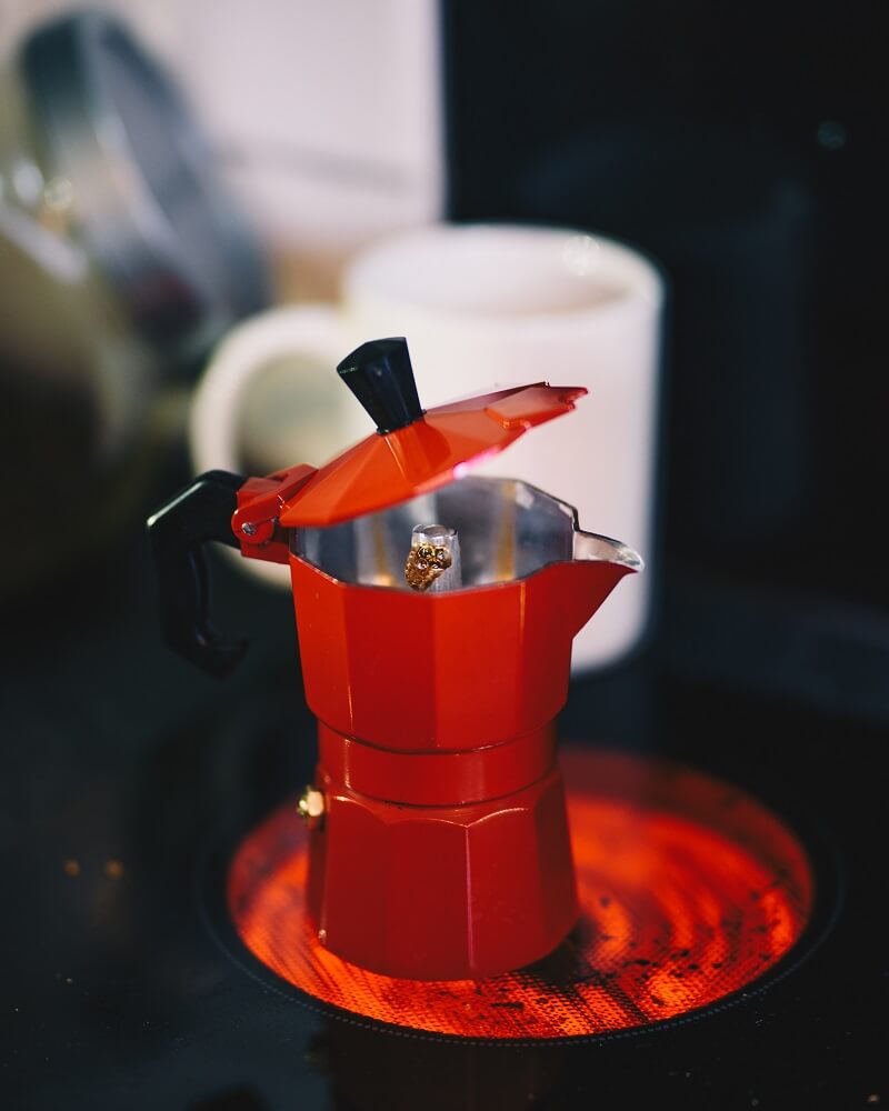 Roter Espressokocher Roter Espressokocher