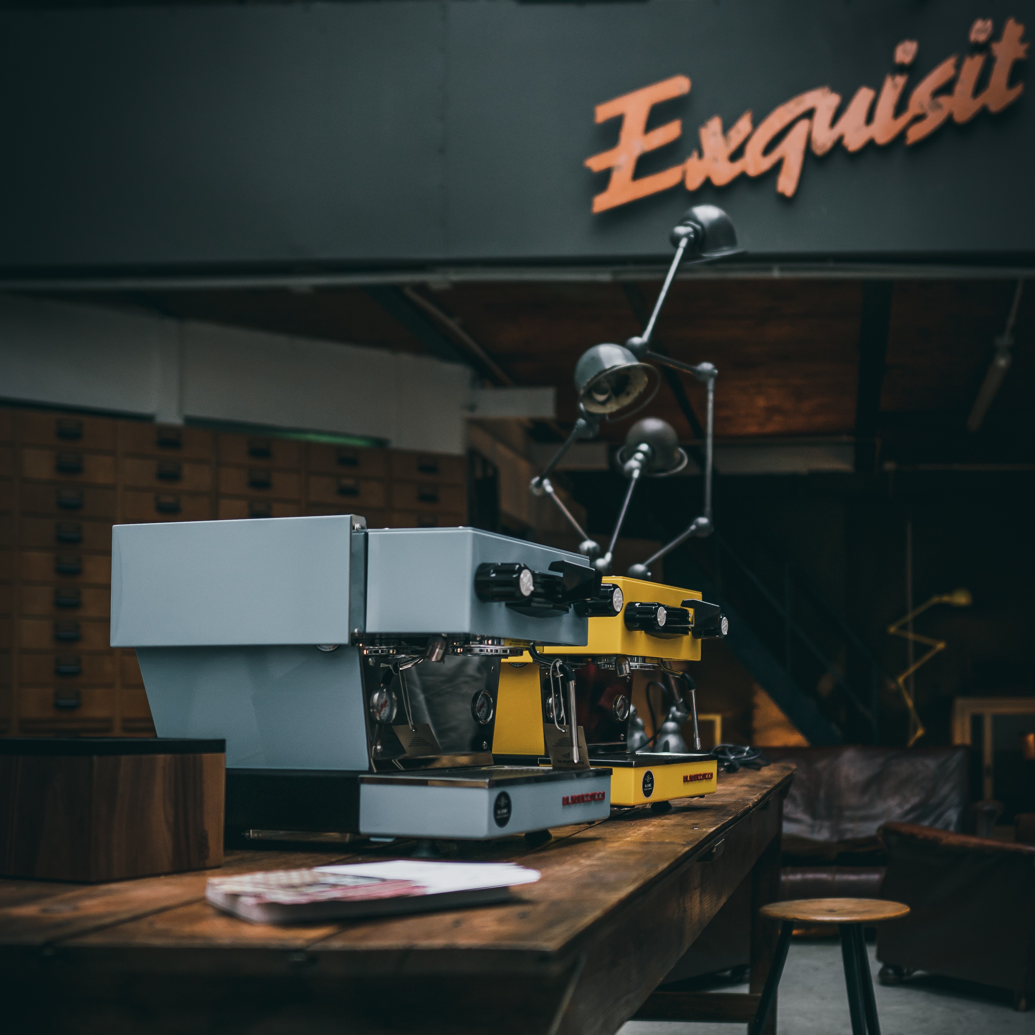 La Marzocco Linea Blau und Gelb