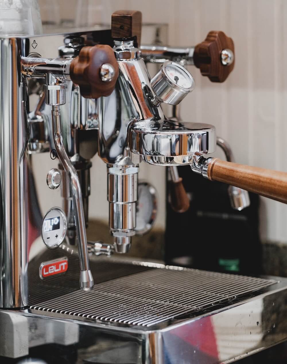 Lelit Espressomaschine mit Edelstahl Gehaeuse Lelit Espressomaschine mit Edelstahl Gehaeuse