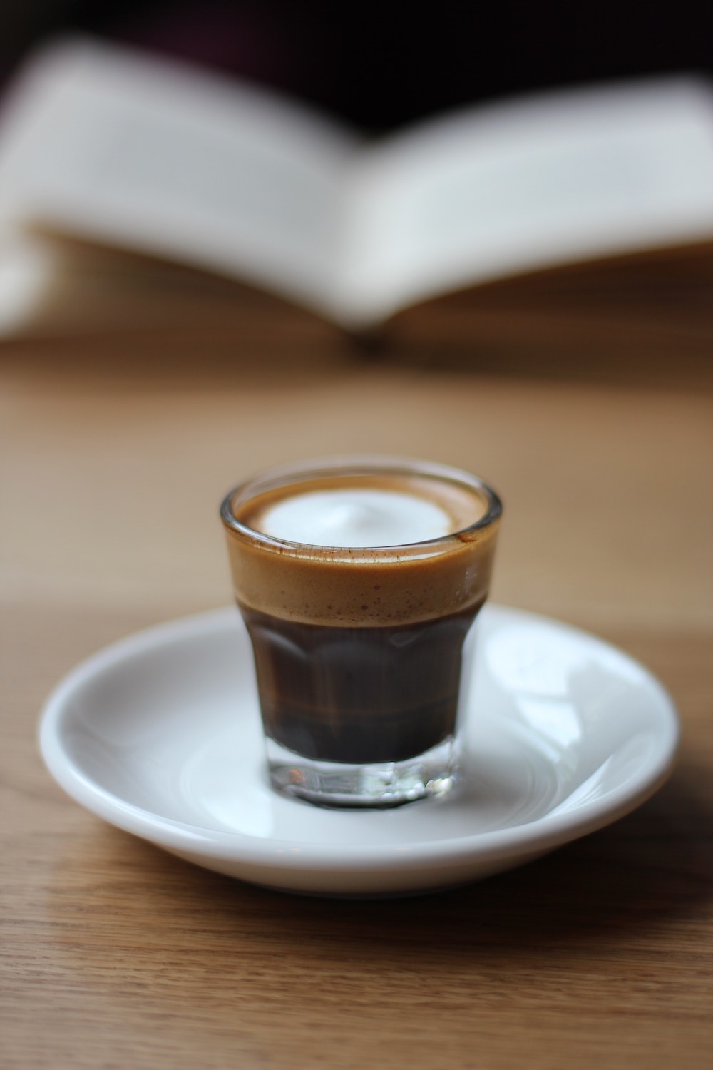 Espresso aus Robusta Bohnen in Glas