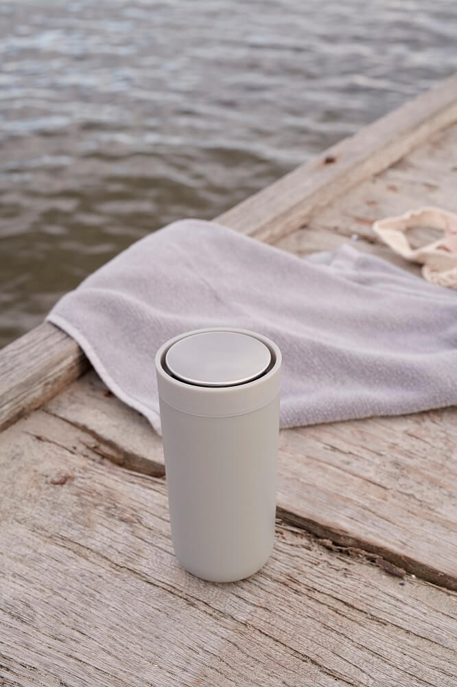 Stelton To Go Click Becher unterwegs