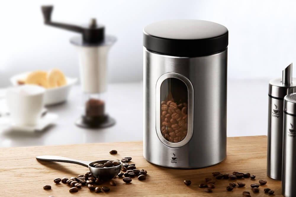 Gefu Kaffeedose und Messlöffel mit Kaffee