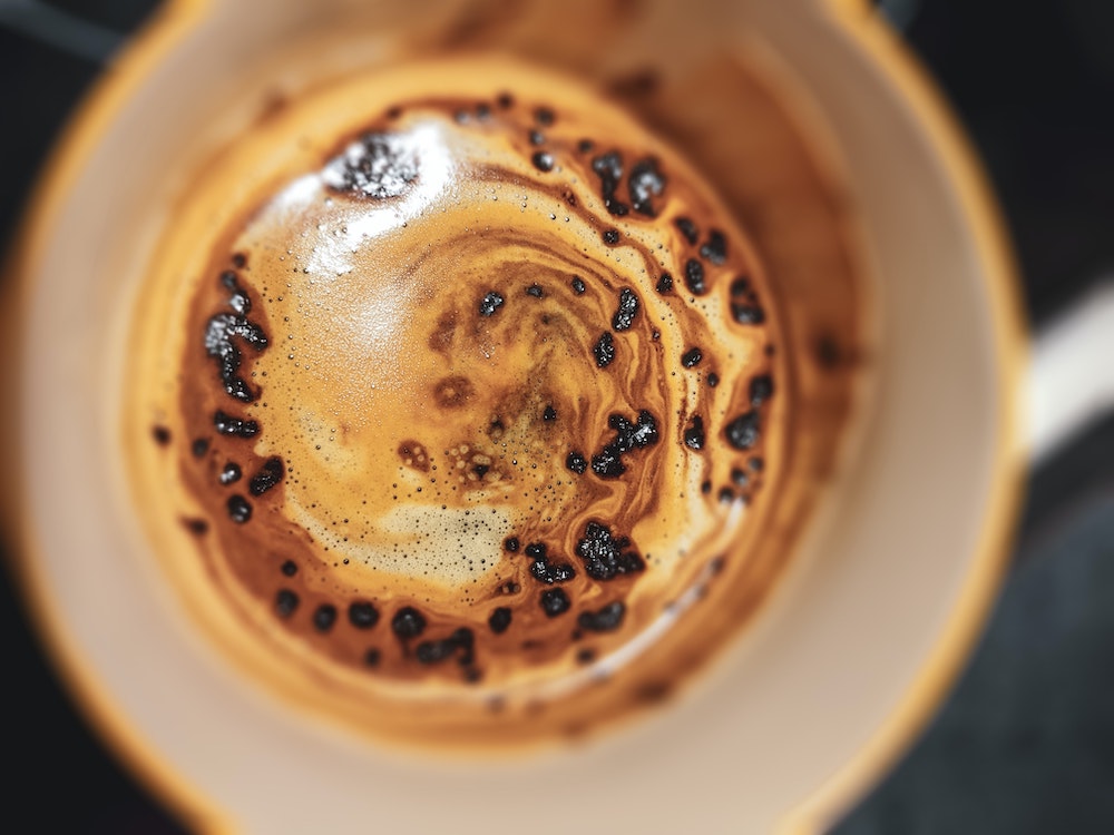 Instant Kaffee in Tasse mit Crema Instant Kaffee in Tasse mit Crema