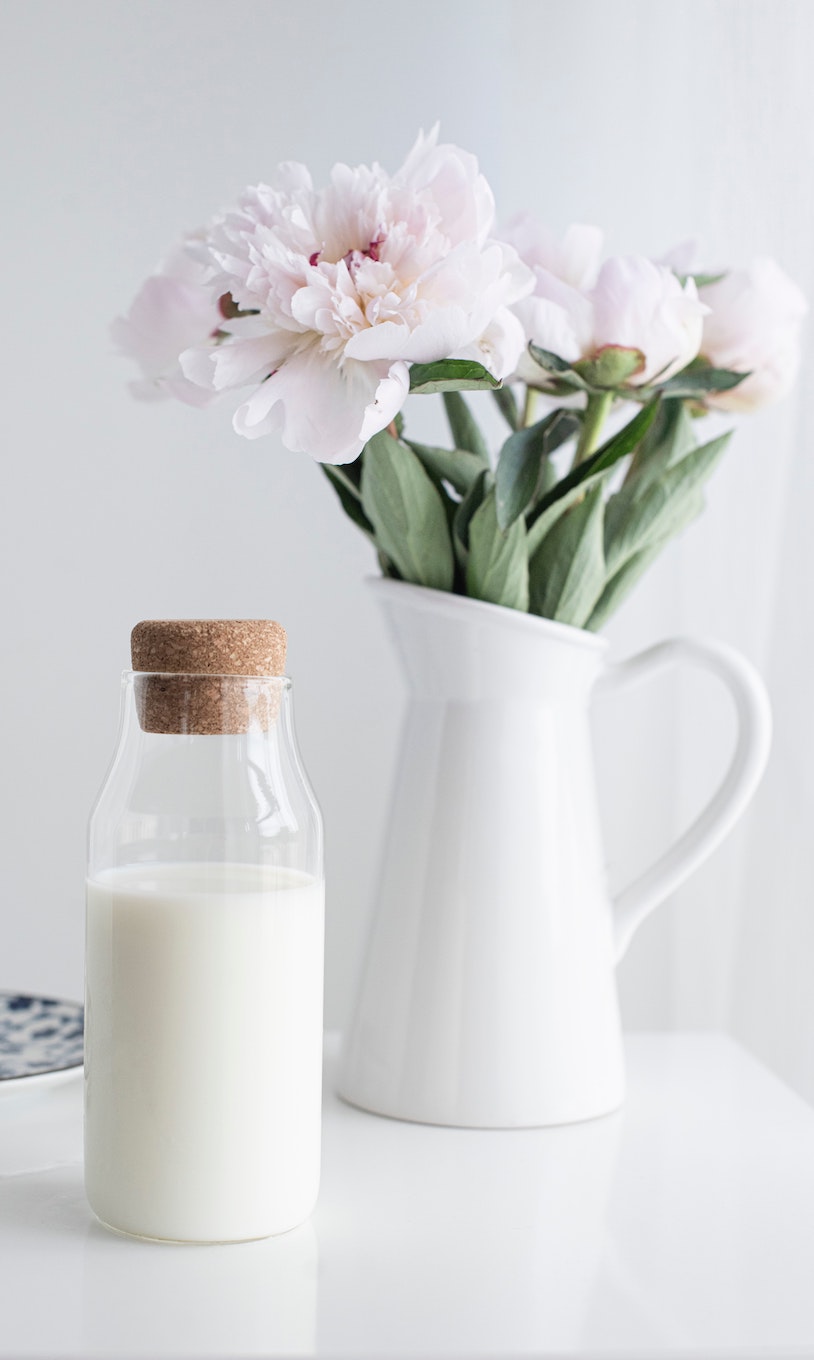 Haltbare Milch in Glaskanne